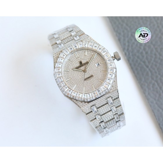 AP 爱彼 是真男人就得带爱彼 拥有AP，全新圈口搭配方钻圈，采用进口西铁城改324机 全自动机械男