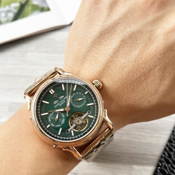 白皮520，金皮550
白钢530，金钢560
男人挚爱   多功能腕表
【最新】：百达翡丽最