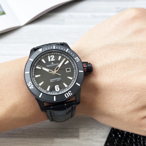 统一500
Jaeger-LeCoultre 】积家 积家压缩大师！316壳套，尺寸42x13mm