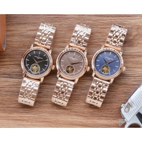 白皮500，金皮520
白钢520，金钢540
男人挚爱   多功能腕表
【最新】：江诗丹顿最