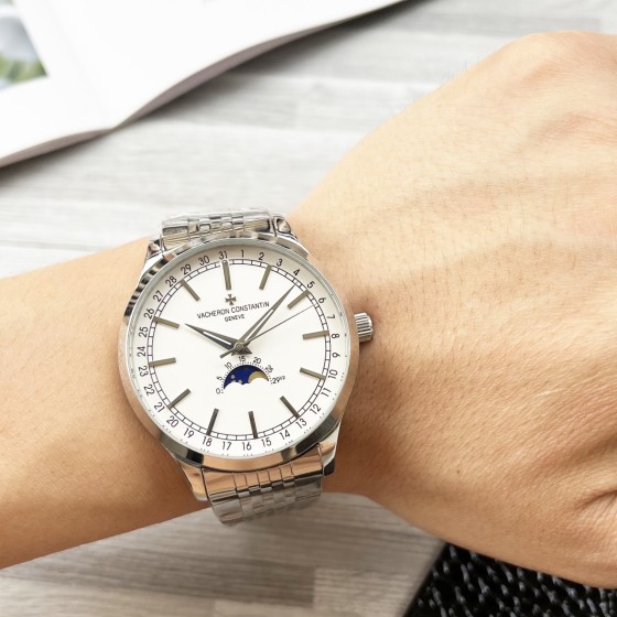 白壳440金壳460 钢带20
【最新】：江诗丹顿 三针设计
【类型】：精品男士腕表
【表带】