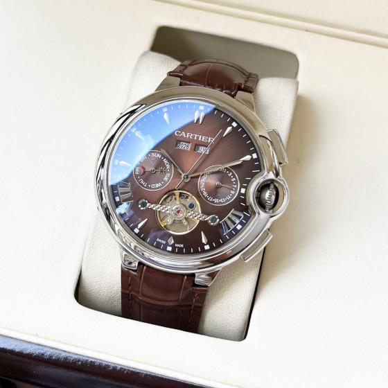 白壳550，玫瑰金570。【全新设计 典雅大气】卡地亚-Cartier 男士腕表 全自动机械机芯  