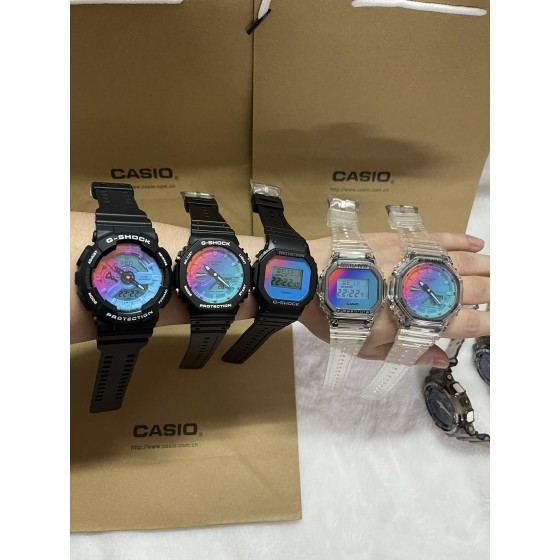 新款冰川炫彩镭射系列限量款
功能：秒表（精确到1/1000秒）世界时间，倒计时，闹铃，间歇响报，自