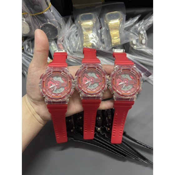 新款扭蛋机系列冰韧透明红限量版
型号：GA~110
功能：秒表（精确到1/1000秒）世界时间，