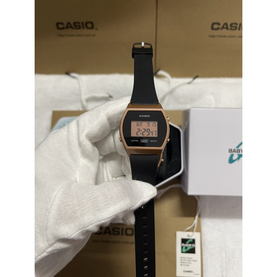 新款小方表复古风系列限量款
型号：LW-204
功能：秒表（精确到1/1000秒）世界时间，倒计