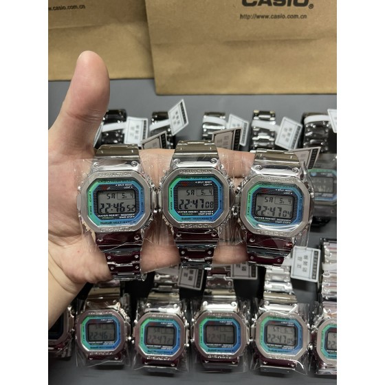 炫彩渐变冰蓝精灵钢带系列
型号：GMW-B5000
功能：太阳能，秒表（精确到1/1000秒）世