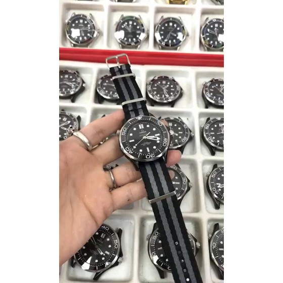 最火韩剧爱的迫降玄彬同款【海马系列官方最新配色】始终秉承实用价值，没有最好，只有更好的升级理念，将欧