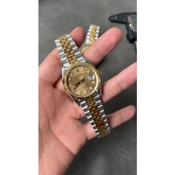 VS新款36间黄金网纹日志 3235机芯 侧面不露白

VS3225机芯，唯一72动能储存版本。