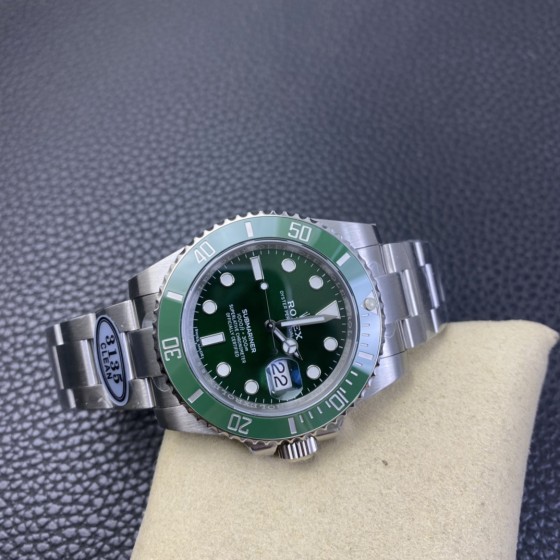 Clean厂/C厂 劳力士116610LN 经典黑水鬼绿水鬼40mm
1:搭载丹东3135稳定机芯