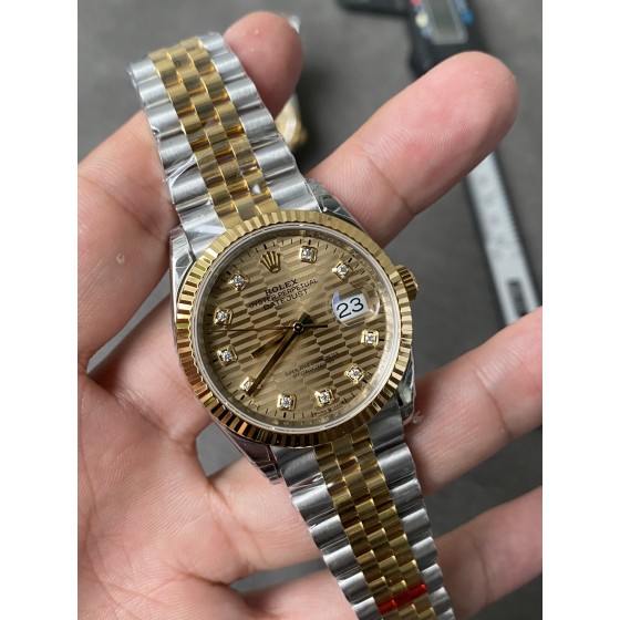 VS新款36间黄金网纹日志 3235机芯 侧面不露白

VS3225机芯，唯一72动能储存版本。