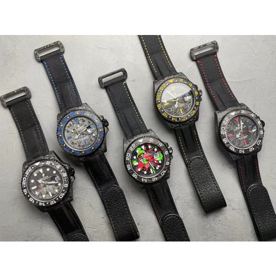 VS新品Ntpt格林尼治，碳纤维表壳佩戴轻便，外表坚硬，每一只腕表都拥有独一无二的碳纤花纹，纹路碳花