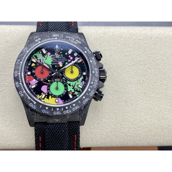 2023年新品，超级碳纤维Diw定制版 4130宇宙计时迪通拿系列  腕表直径为40MM，和普通的迪