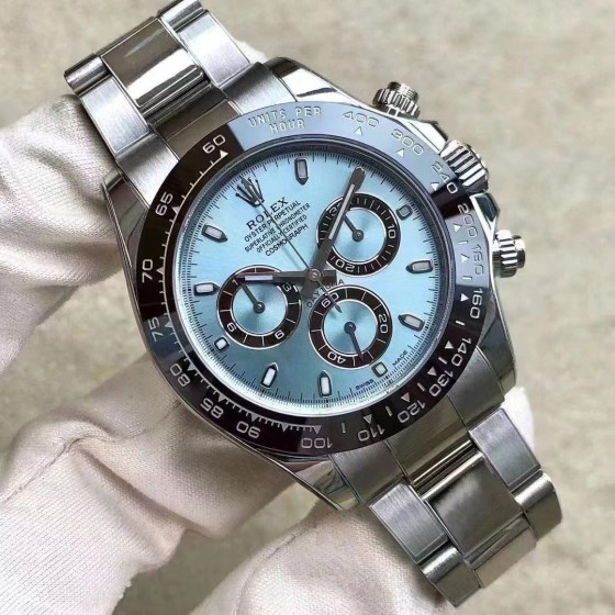 少量有。BT迪通拿4130两种冰蓝新面