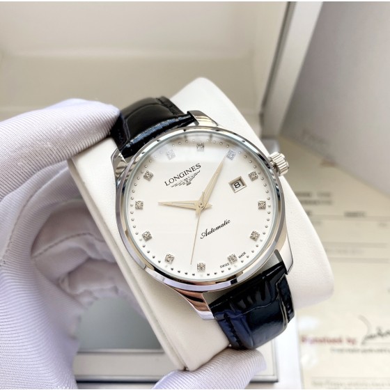 白壳440，金壳460，钢带+20。
西铁城白壳560，金壳580，钢带+20。
经典再次升级，