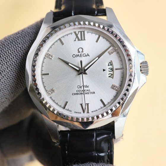 皮带450钢带500（金白同价）
品牌：欧米茄（三针新品，商务休闲）奢华大气类型：精致男士腕表（新