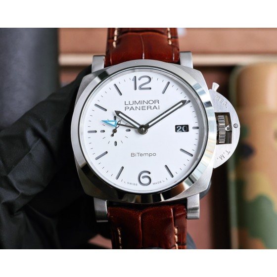 皮带820 钢带880 
V7版本最新推出独家在售〗
沛纳海LUMINOR 01304系列 ─ 