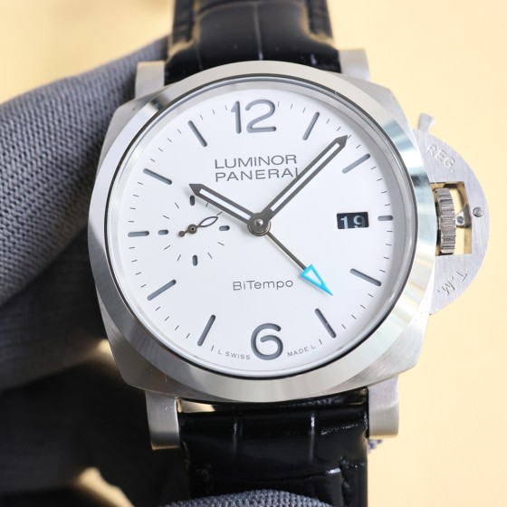 统一700
〖最新V7版本-PAM01070〗沛纳海SUBMERSIBLE BMG-TECH ─ 