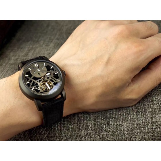 400积家机械-—大师之作，一览无余  大气恢宏 一见倾心 缕空飞轮设计表盘，惊艳四座 顶级进口全自